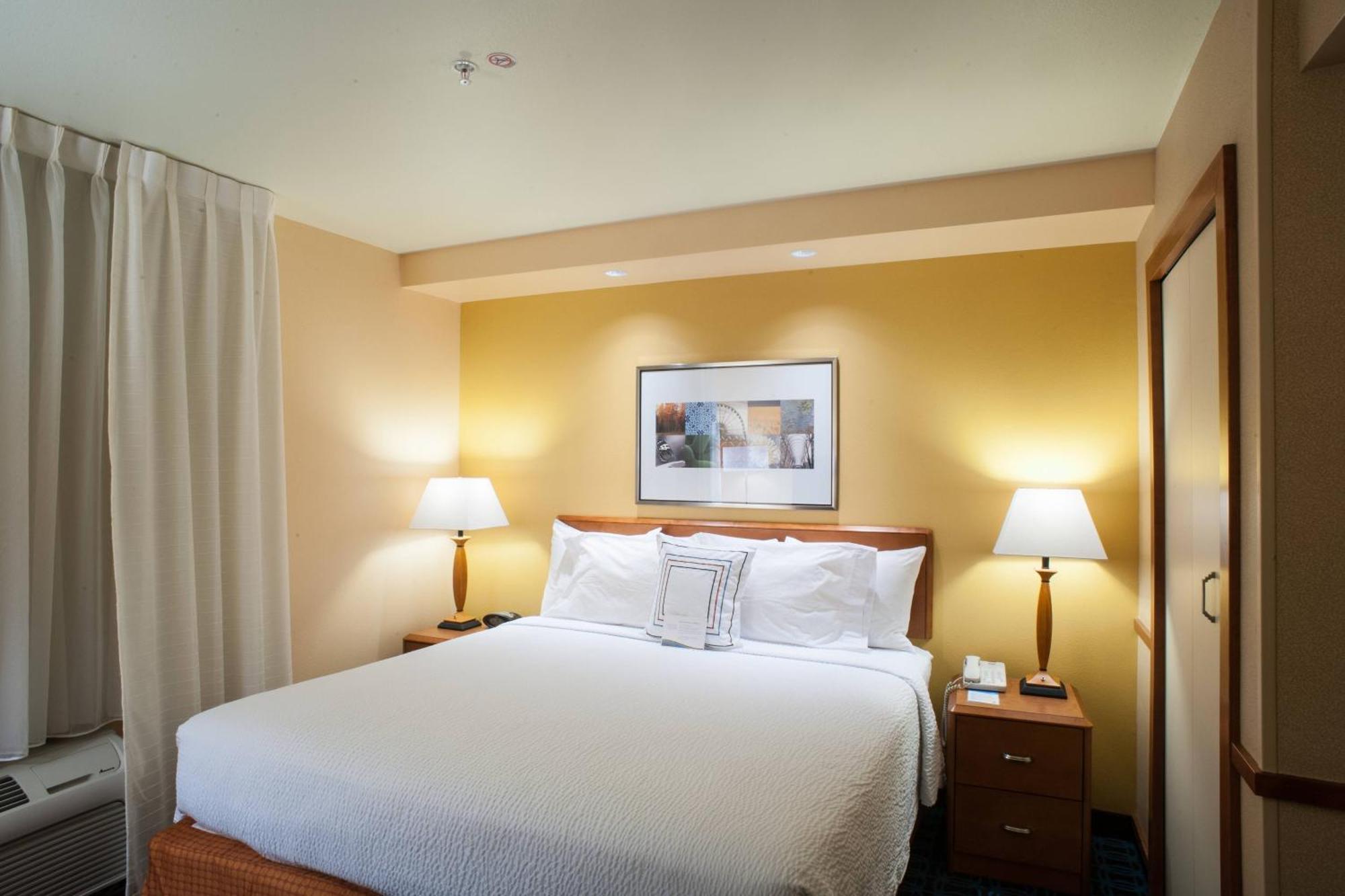 Fairfield Inn & Suites קלוביס מראה חיצוני תמונה