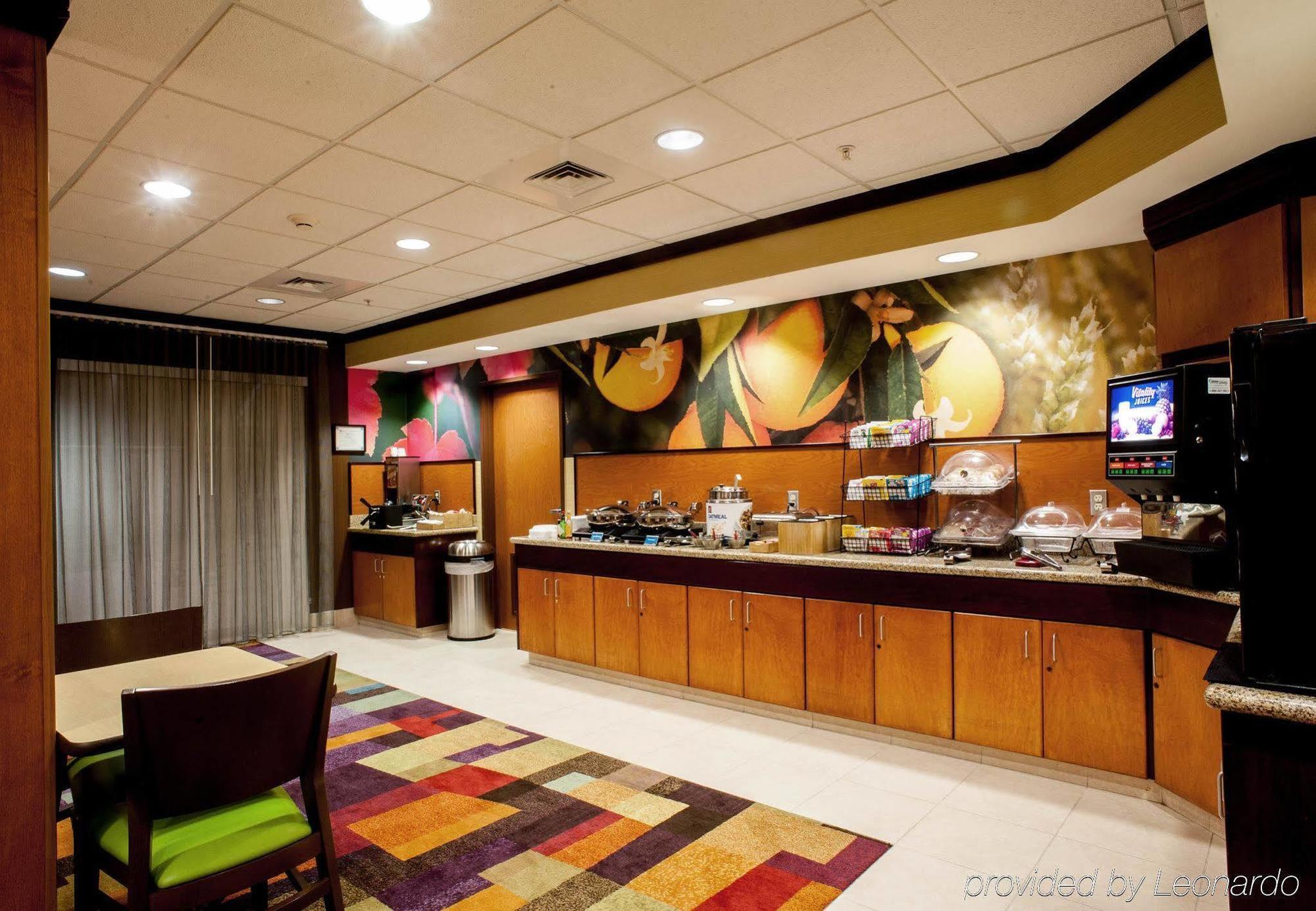 Fairfield Inn & Suites קלוביס מראה חיצוני תמונה